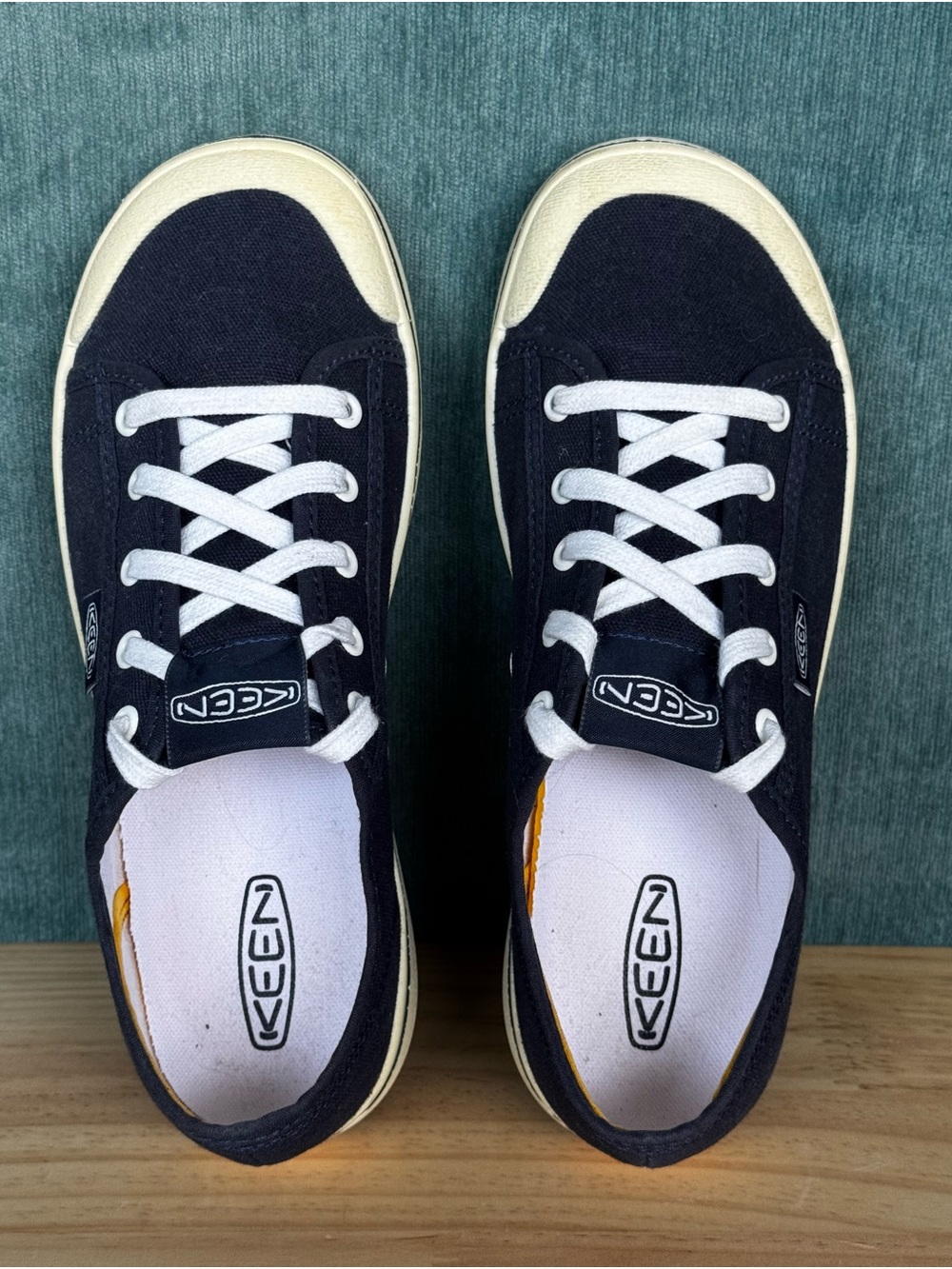 Keen Elsa Navy and White Canvas Low-Top Sneakers